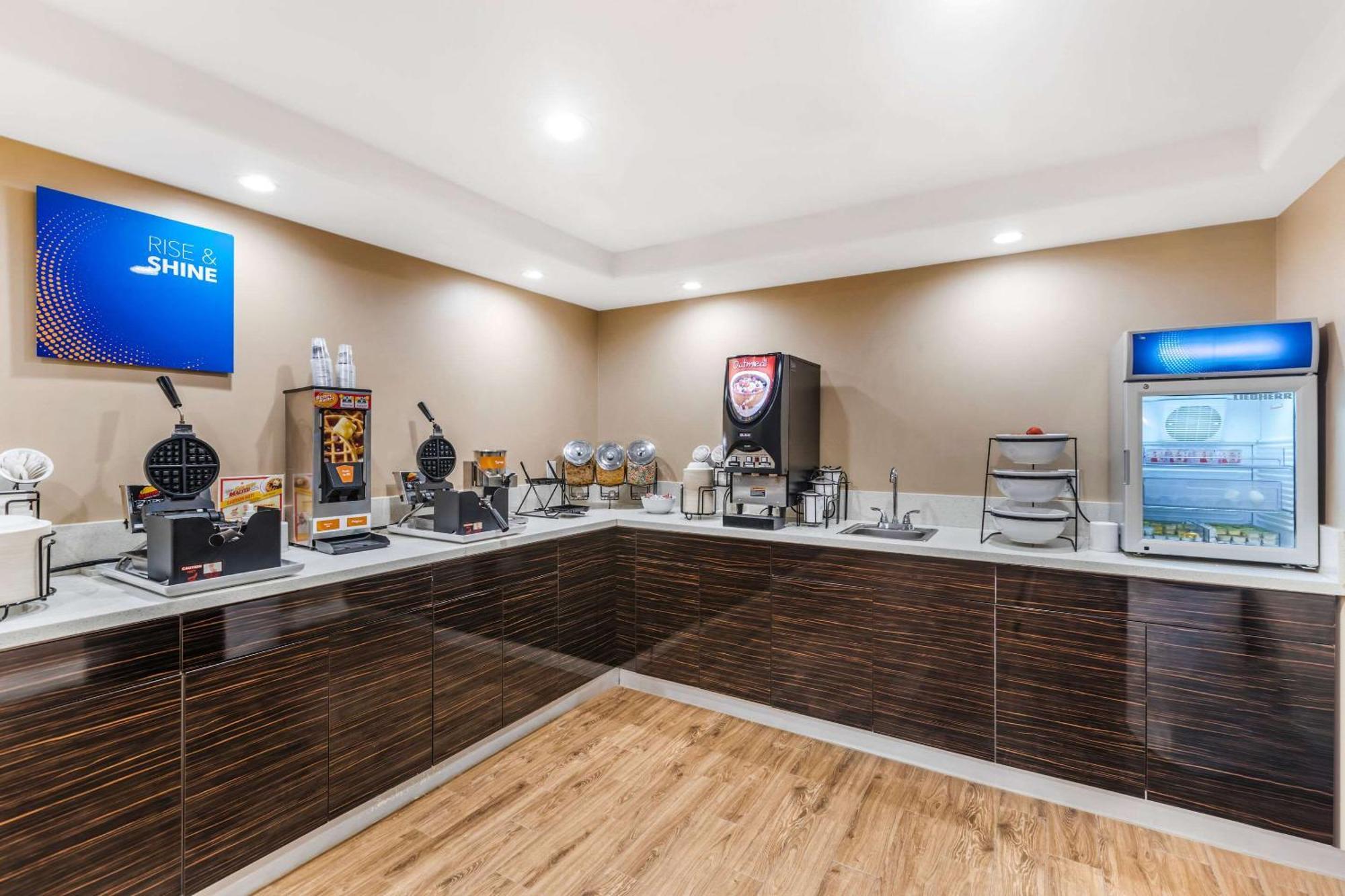 Comfort Inn Monterey Park - Los Angeles Екстериор снимка