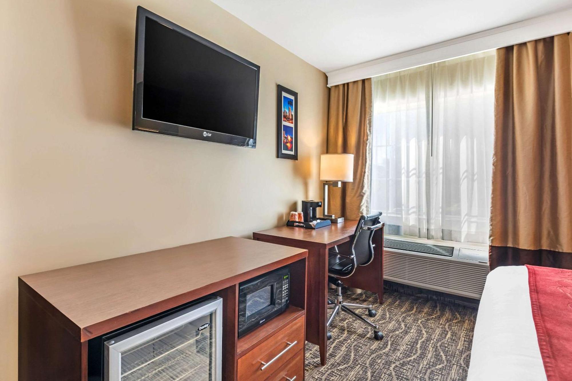 Comfort Inn Monterey Park - Los Angeles Екстериор снимка